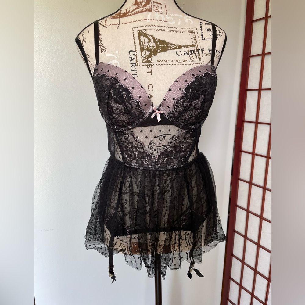 Victoria's Secret Black and Pink Lace Corset/Bustier Lingerie Set, Size 36C